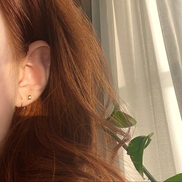 Jules Smith Crystal Wrap Around Earrings - Picture 6 of 10